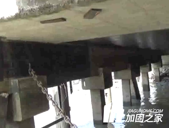 碳纖維布，現(xiàn)場(chǎng)實(shí)拍碼頭港口用碳纖維布加固