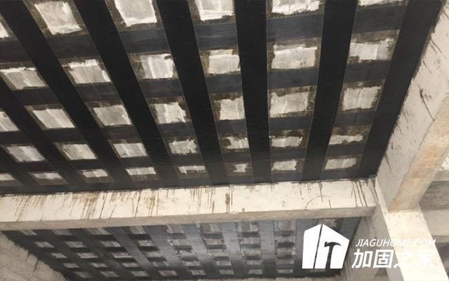 房梁加固時(shí)，為何優(yōu)先使用碳纖維板加固?