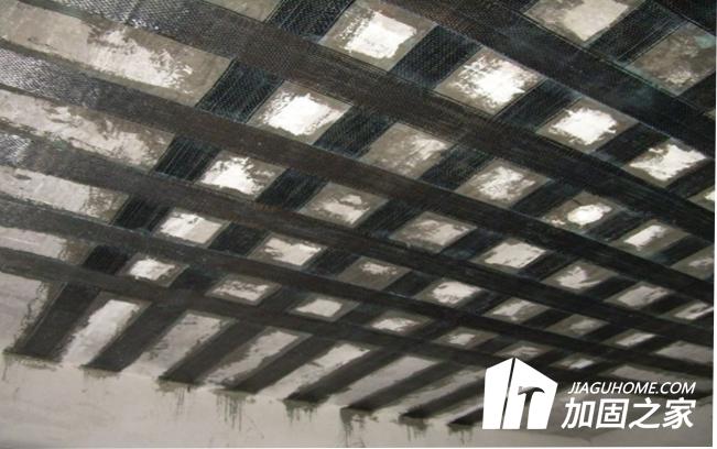 碳纖維布加固粘貼方法不同，加固的效果也不同