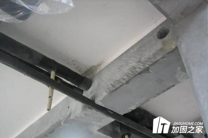 房屋房梁開(kāi)洞，該怎么補(bǔ)救?